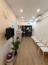 Ang Mo Kio Avenue 1 (D20), Shop House #576592561
